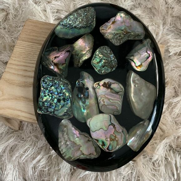 Vintage Abalone And Lucite Shell Trivet Hotplate Made By Wondermold Ind. - Picture 13 of 17